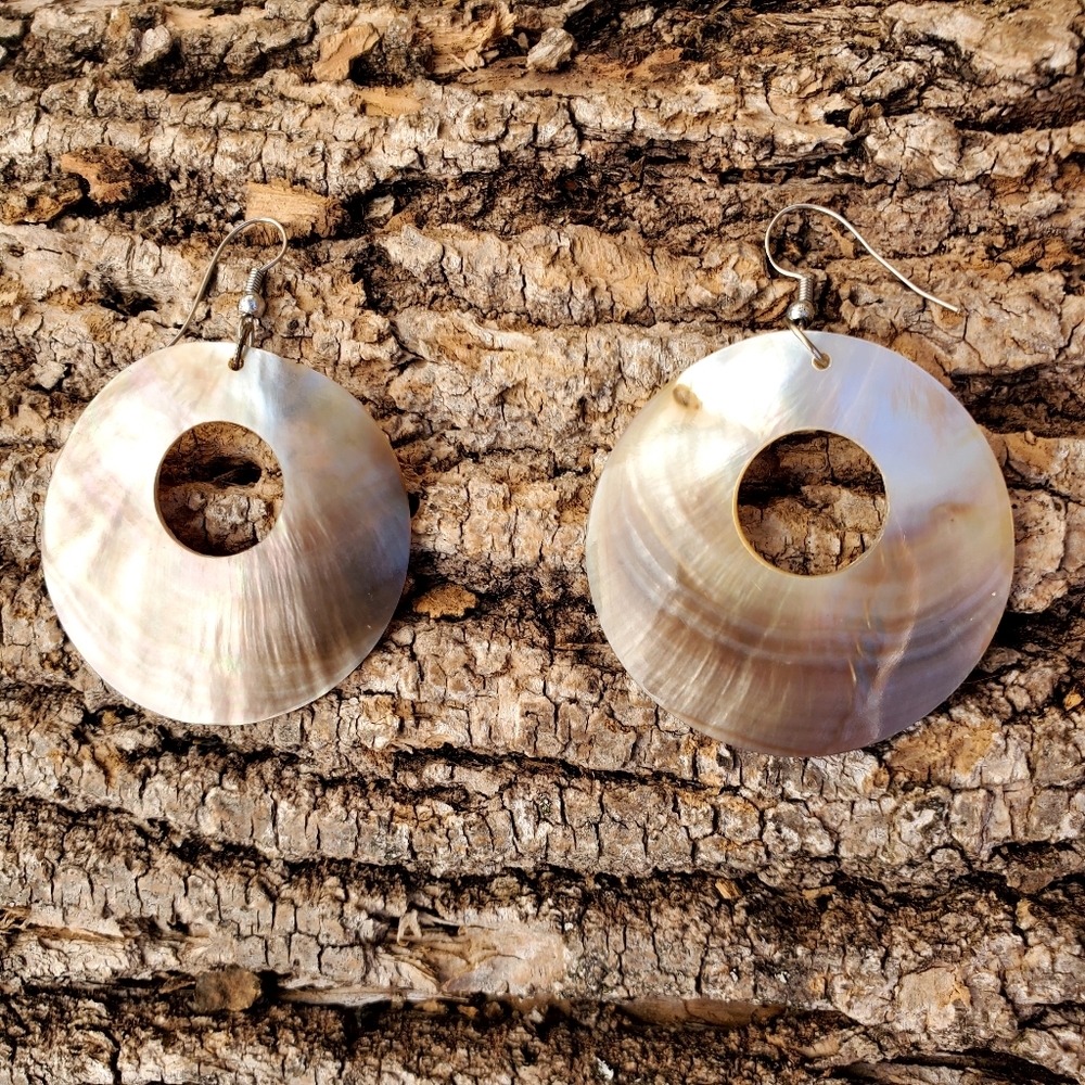 Vintage Shell Earings